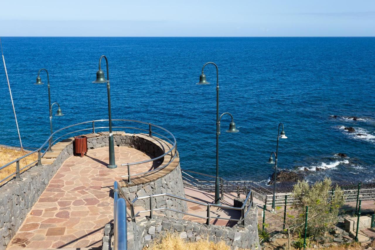 Home2Book Stunning Beachfront House With Sea Views Candelaria Exterior photo